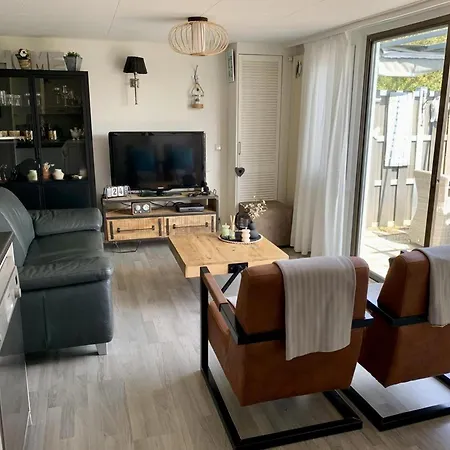 For 4 People Holiday home Sint Maartensvlotbrug