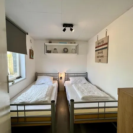 For 4 People Holiday home Sint Maartensvlotbrug