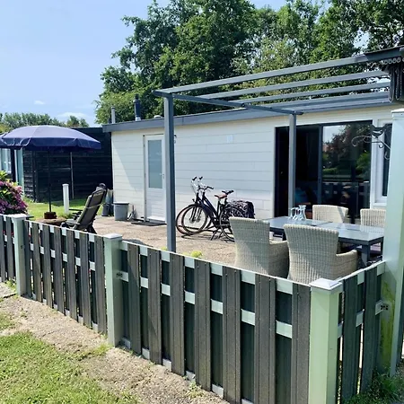 For 4 People Holiday home Sint Maartensvlotbrug