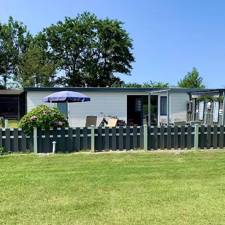 For 4 People Holiday home Sint Maartensvlotbrug