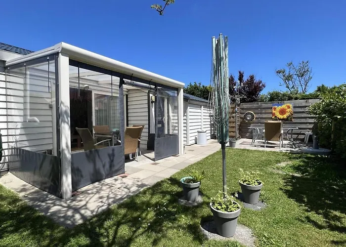 Comfortable For 4 People Sint Maartensvlotbrug