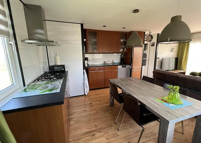 Comfortable For 4 People Feriehus *