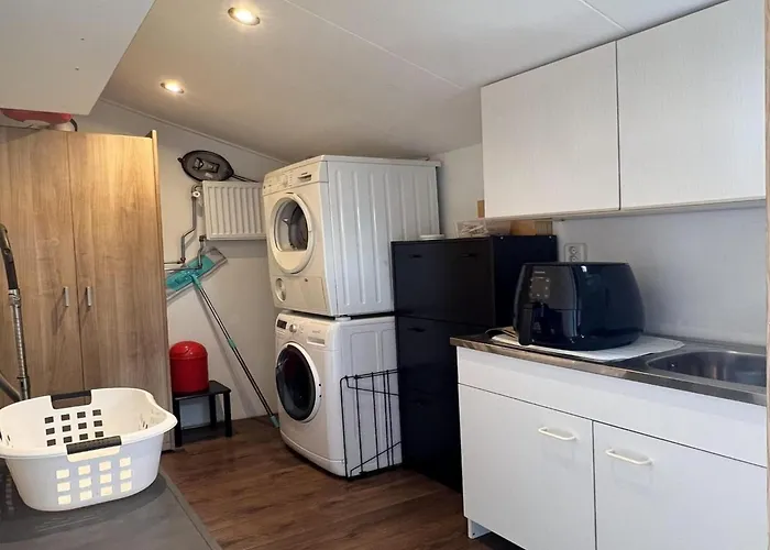 Comfortable For 4 People Feriehus *