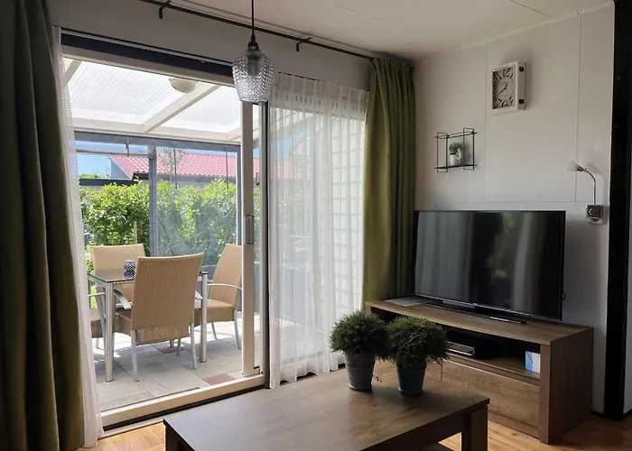 Comfortable For 4 People Feriehus *