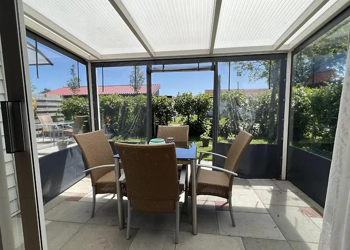 Comfortable For 4 People بيت للعطل Sint Maartensvlotbrug